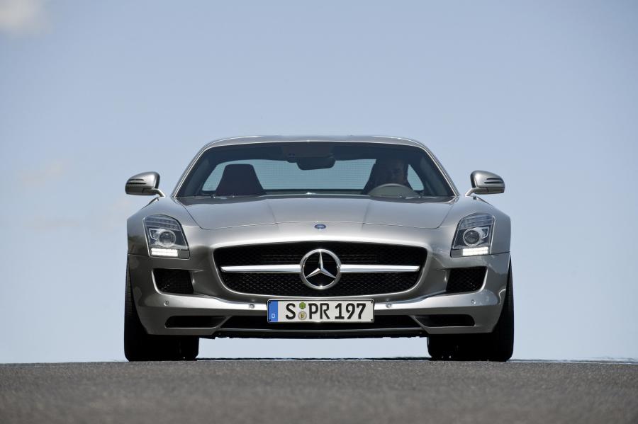  Mercedes-Benz SLS AMG 2010 года  (фото 230 из 526)